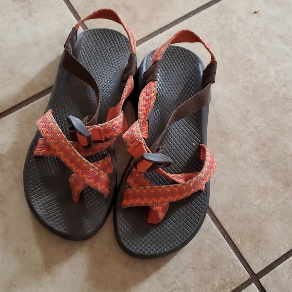 Womens size 7 Chacos